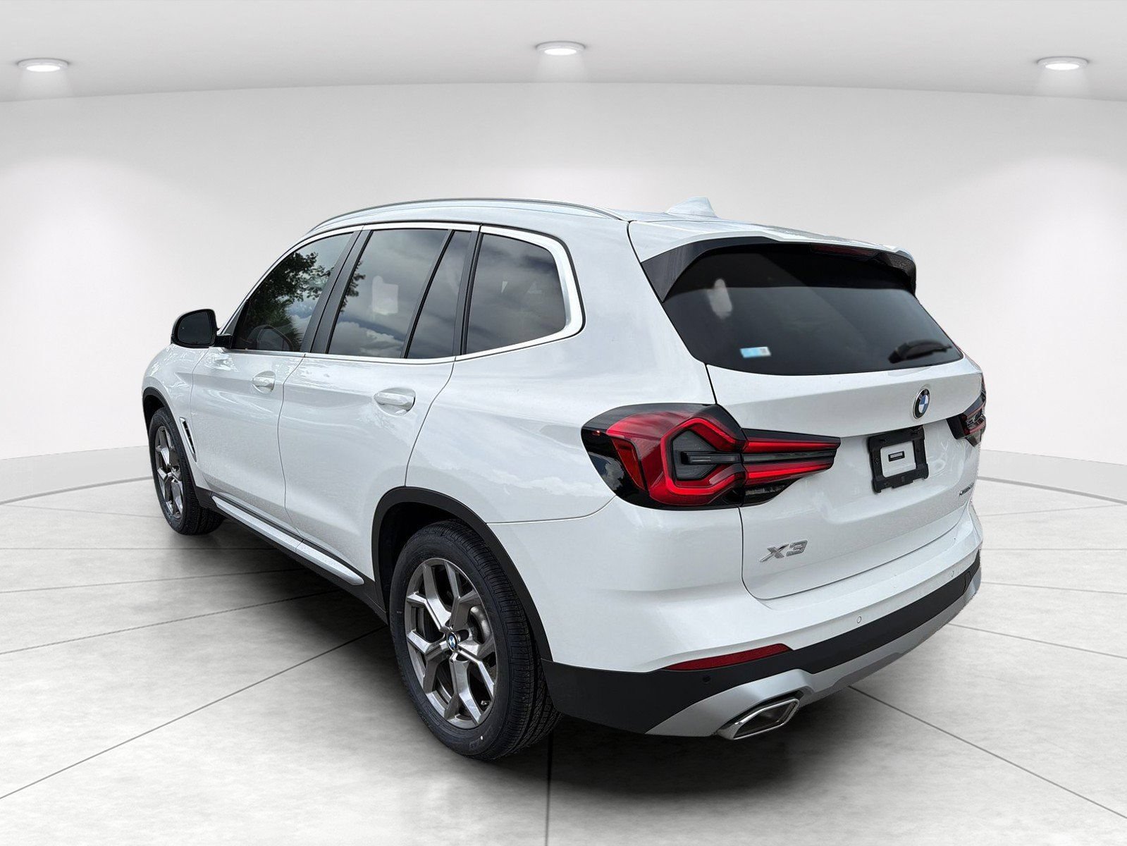 Used 2022 BMW X3 sDrive30i w/ Premium Package 2 RWD image 6