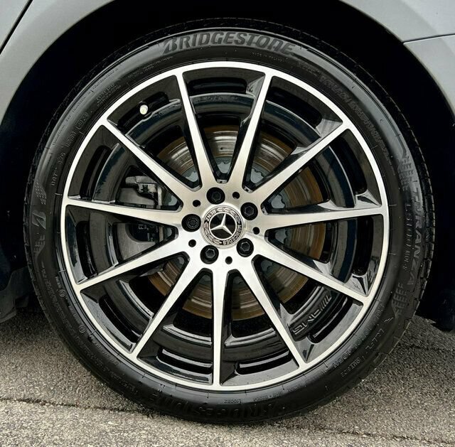 Used 2022 Mercedes-Benz EQS 580 4MATIC Sedan image 36