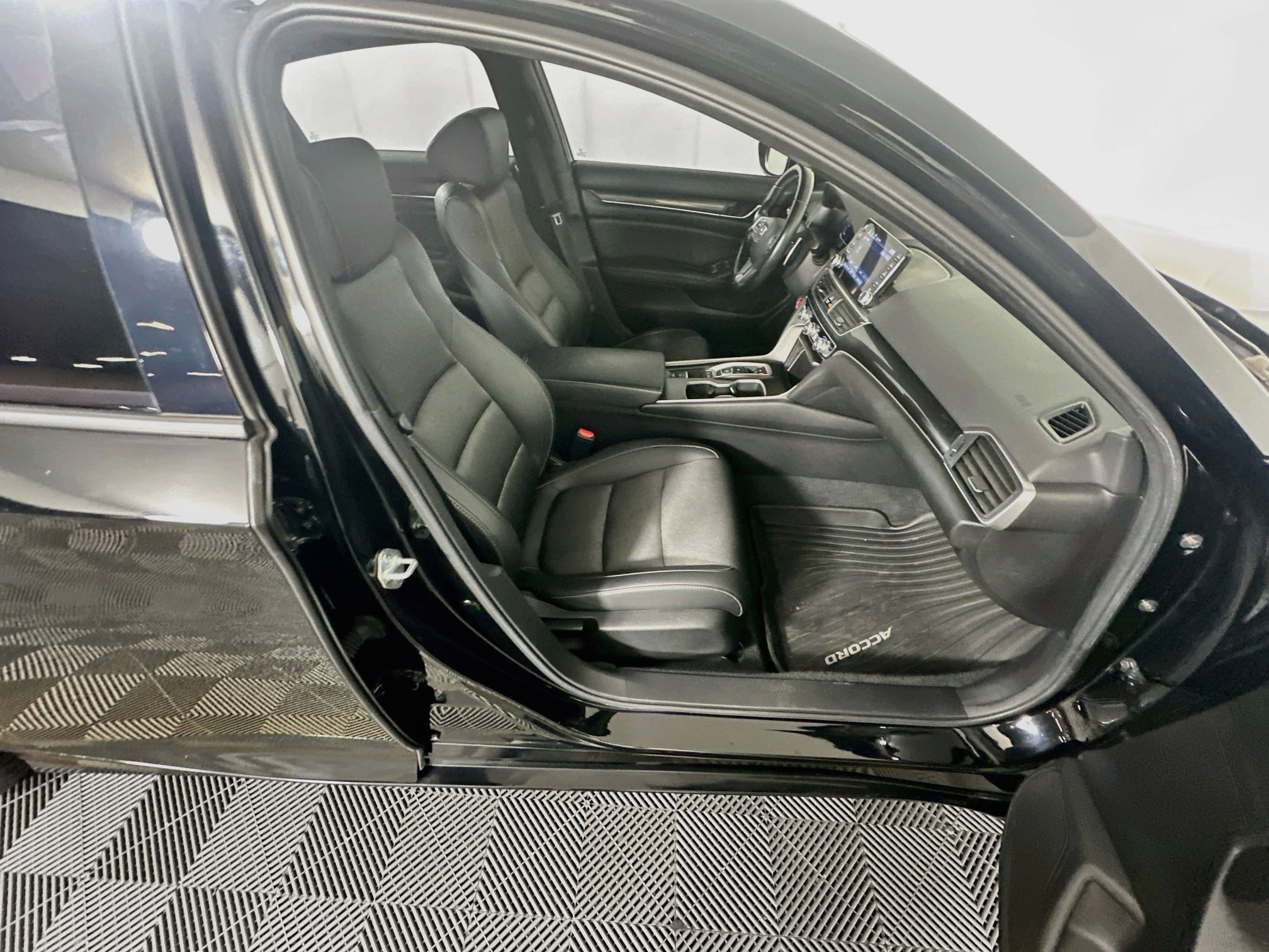 Used 2021 Honda Accord Sport image 30