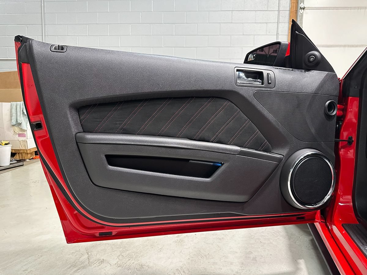 Used 2014 Ford Mustang GT Premium RWD image 29