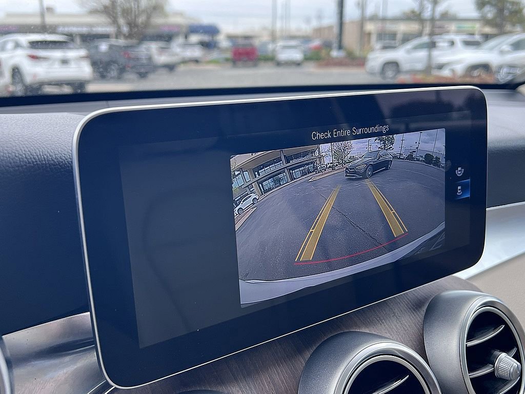 Used 2020 Mercedes-Benz GLC 300 4MATIC image 17