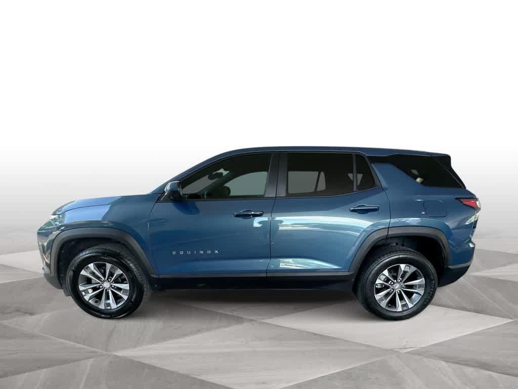 Used 2025 Chevrolet Equinox LT w/ Safety and Technology Package FWD image 5