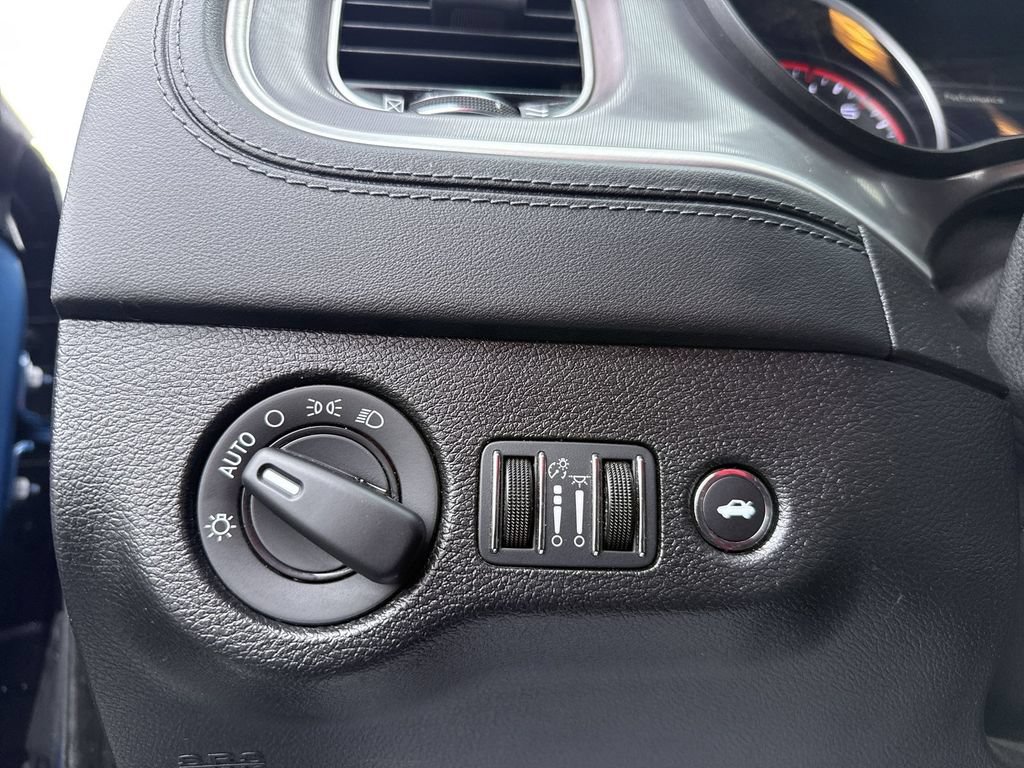 Used 2022 Dodge Charger Scat Pack RWD image 33