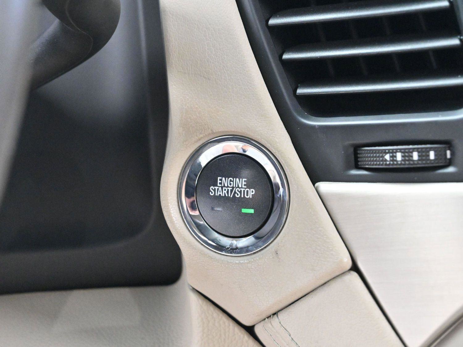 Used 2017 GMC Yukon Denali image 26