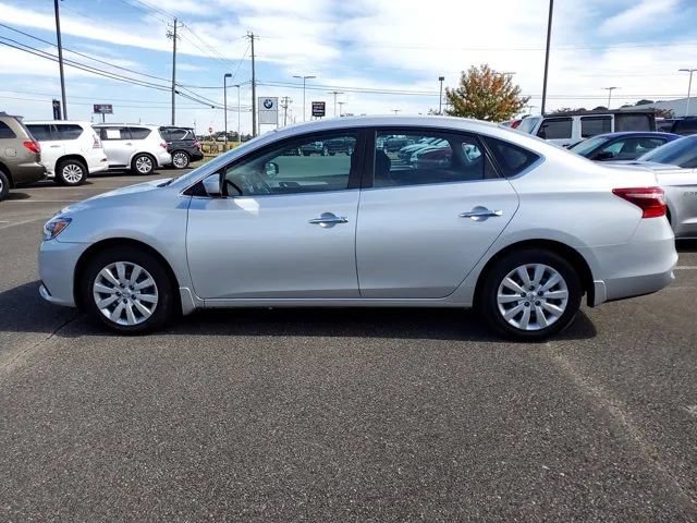 Used 2017 Nissan Sentra S FWD image 4