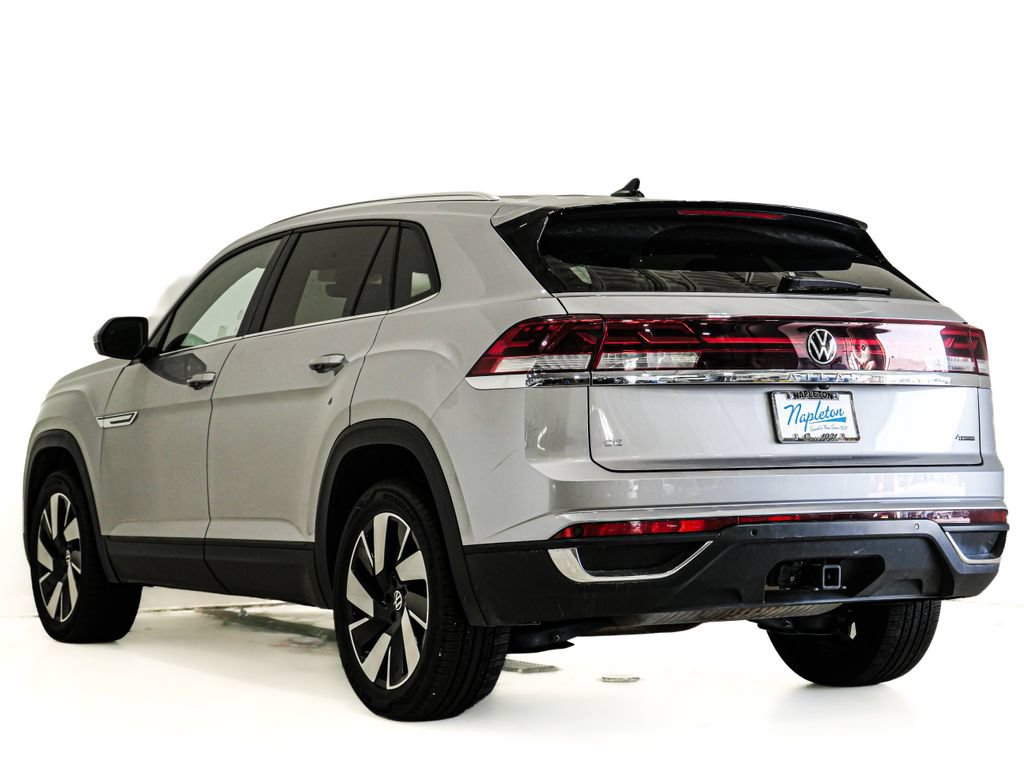 Used 2025 Volkswagen Atlas Cross Sport SE AWD/4WD image 8