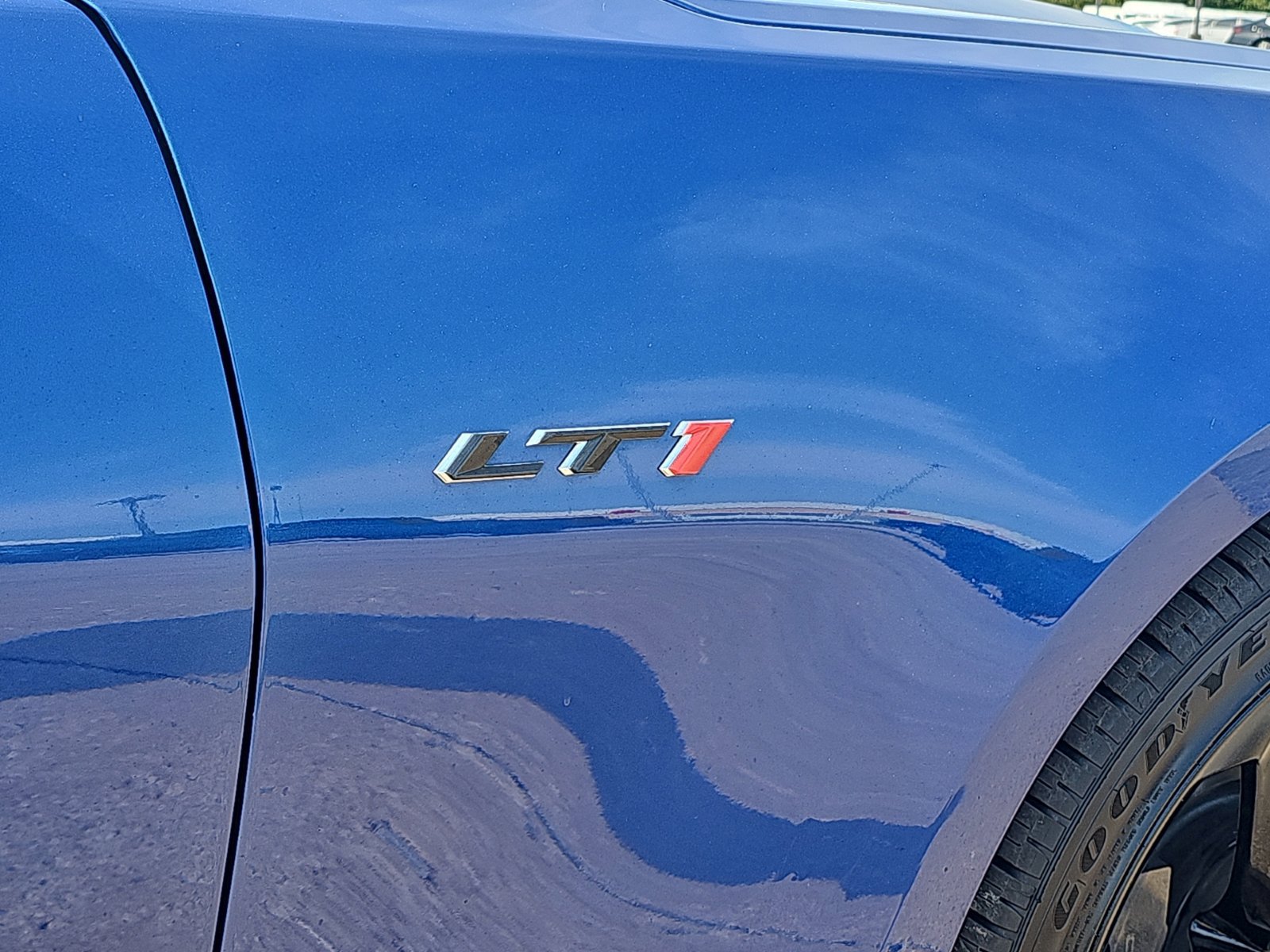 Used 2021 Chevrolet Camaro LT w/ RS Package RWD image 3