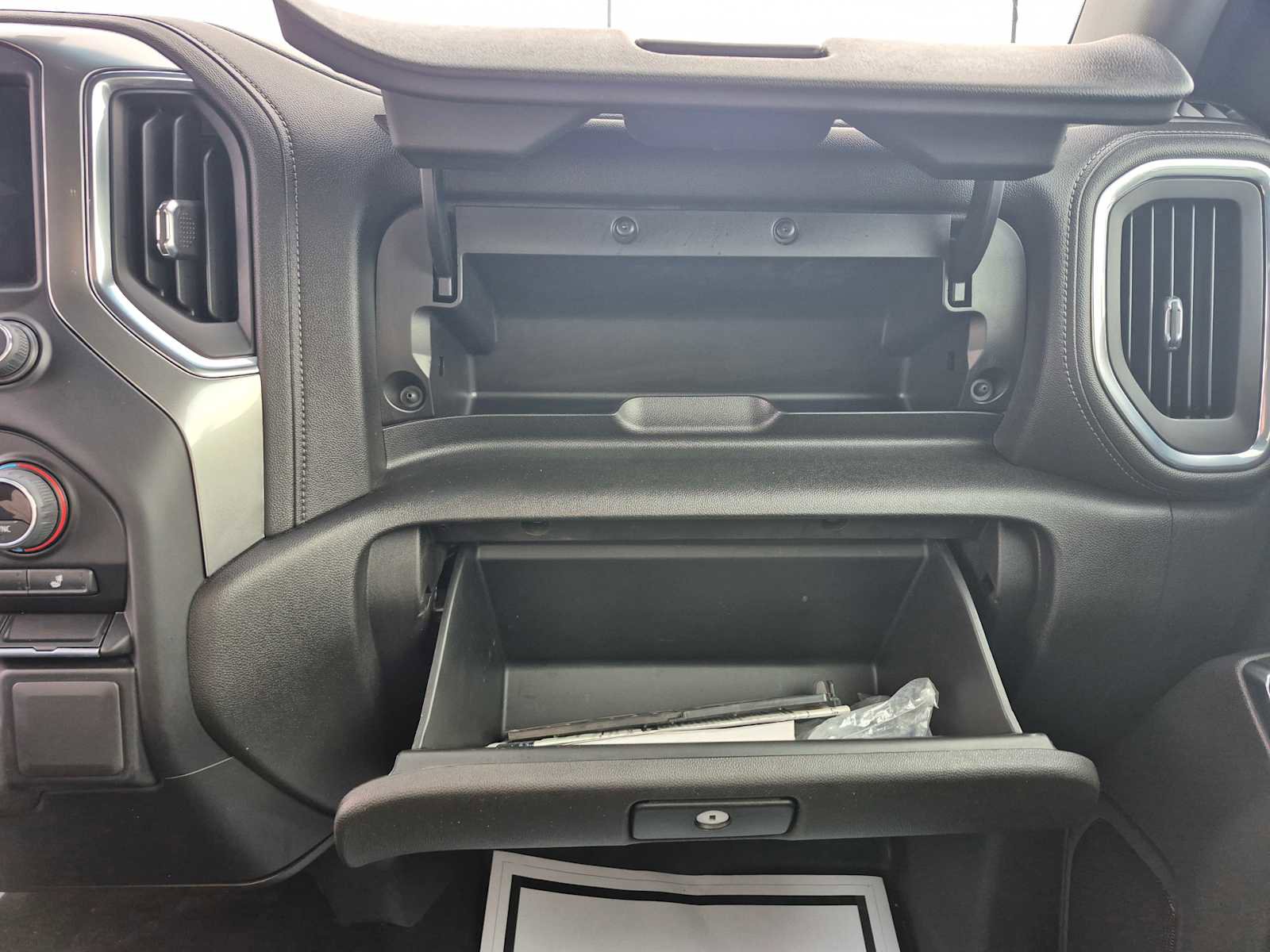 Used 2022 Chevrolet Silverado 3500 LT w/ Convenience Package image 28