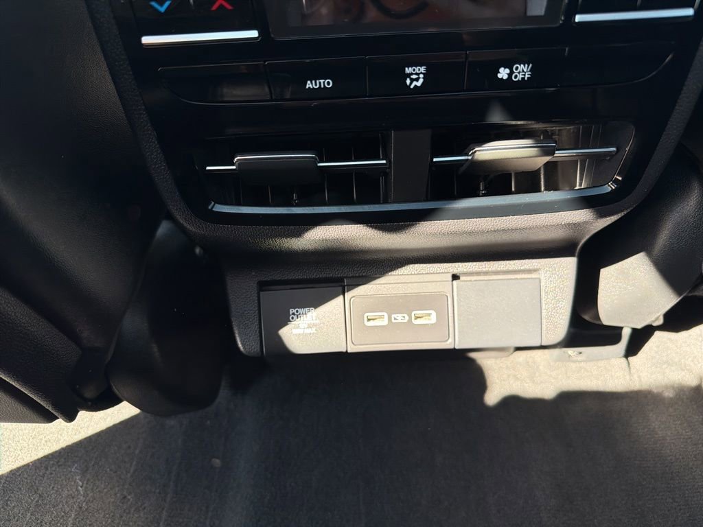 Used 2022 Acura MDX A-Spec image 34