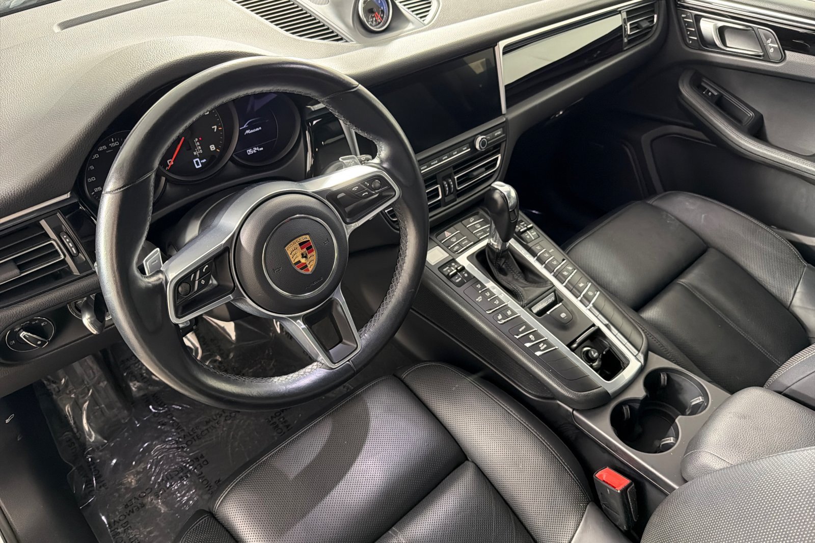 Used 2020 Porsche Macan AWD/4WD image 9