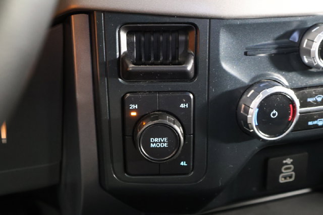 Used 2025 Ford F150 XLT AWD/4WD image 25