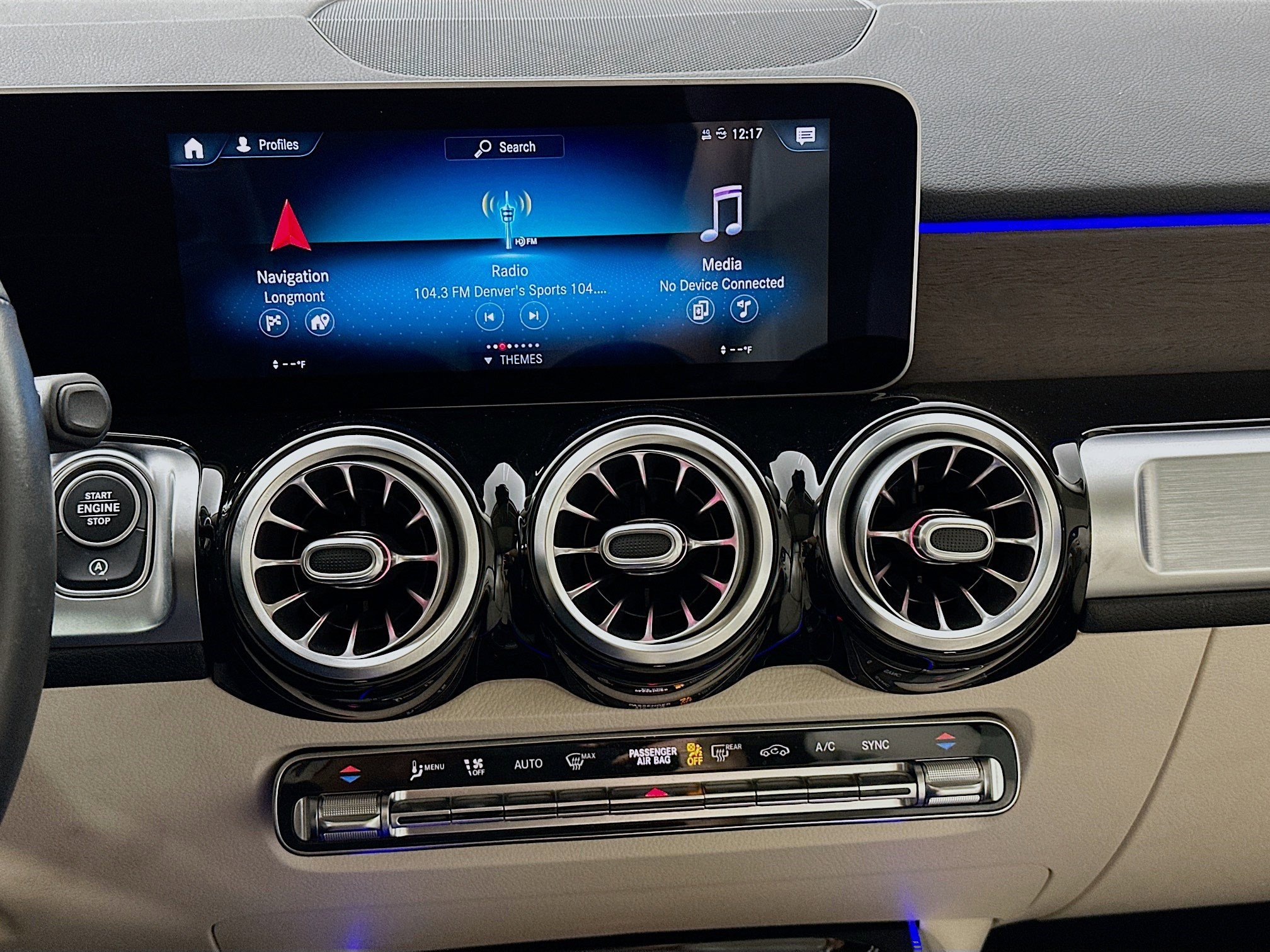 Used 2020 Mercedes-Benz GLB 250 4MATIC image 14