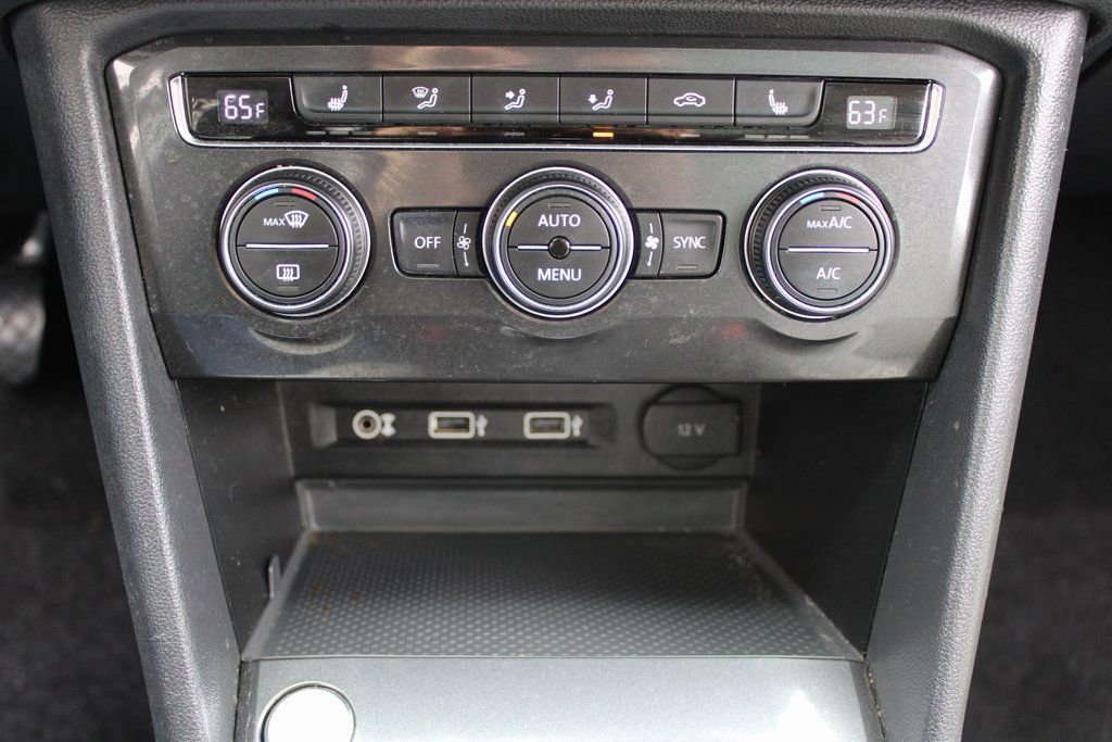 Used 2018 Volkswagen Tiguan SEL image 17