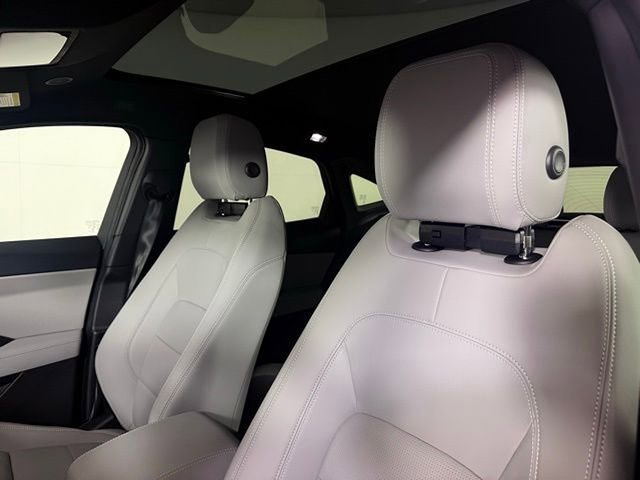 Certified 2024 Jaguar E-PACE R-Dynamic SE image 6