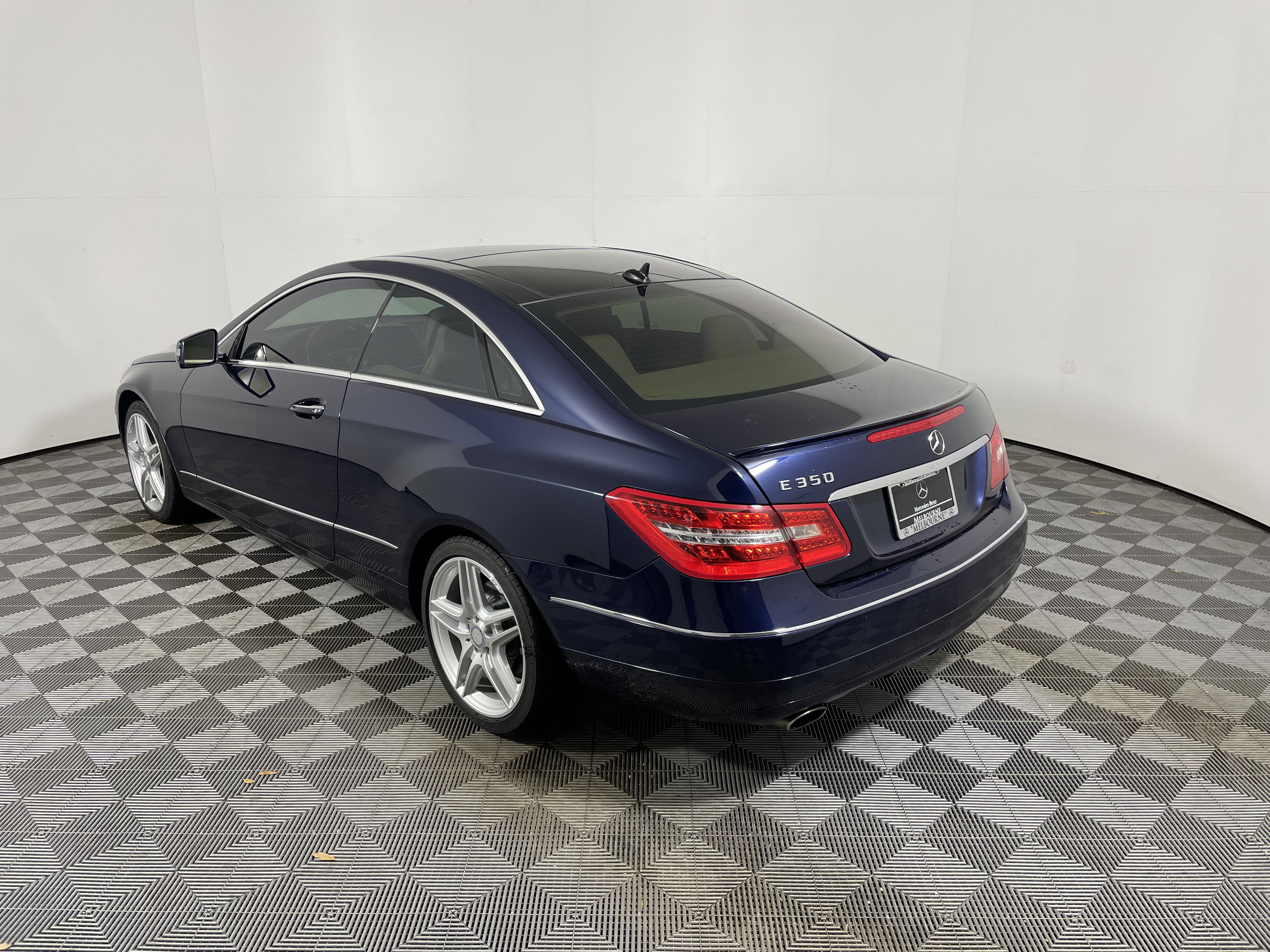 Used 2013 Mercedes-Benz E 350 Coupe image 3
