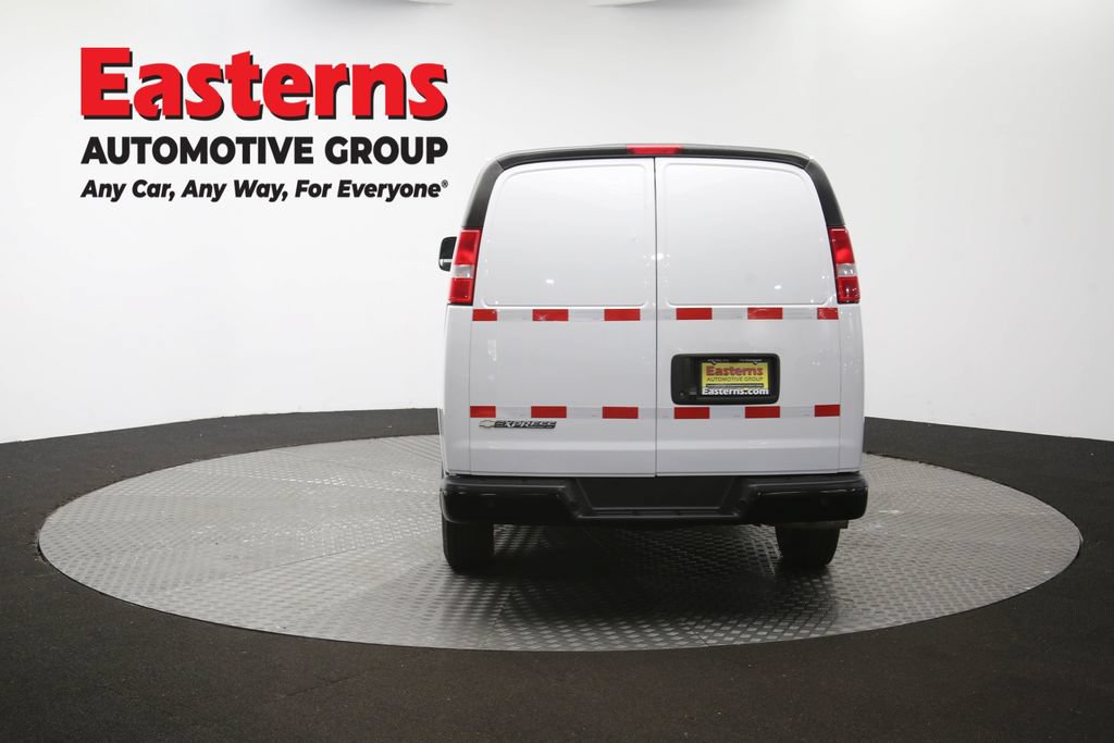 Used 2021 Chevrolet Express 2500 RWD image 34