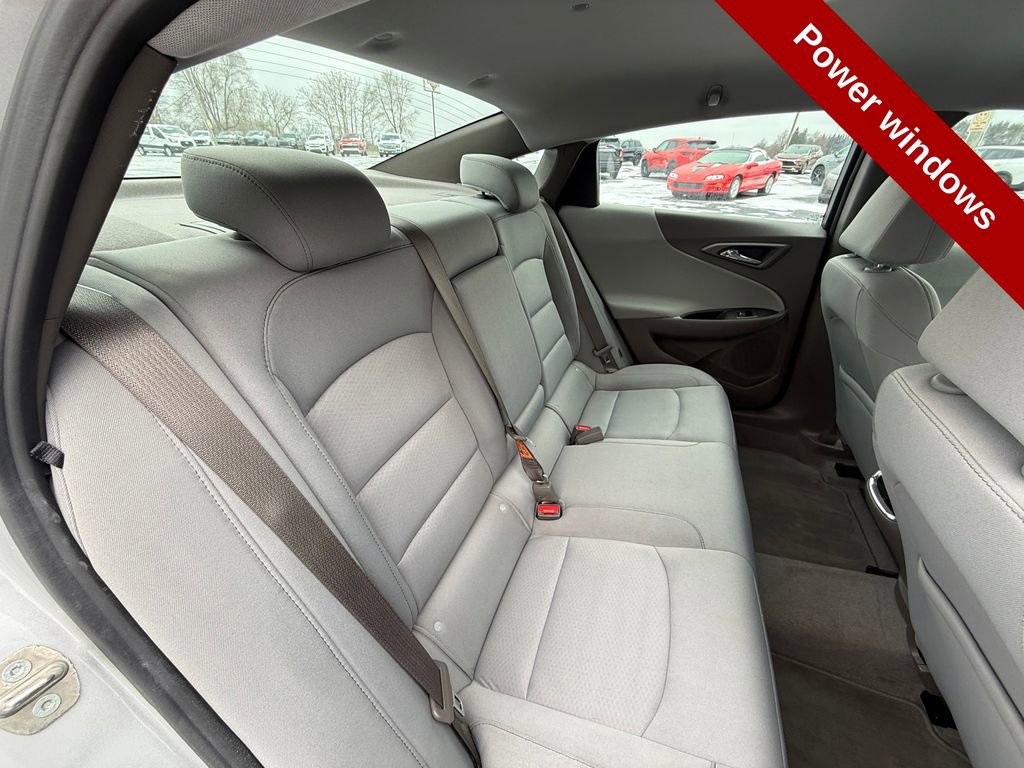 Used 2021 Chevrolet Malibu LT image 35