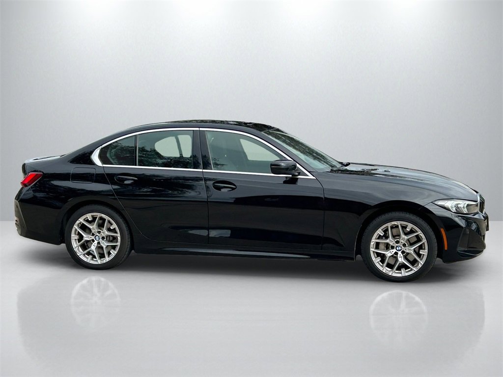 Used 2025 BMW 330i Sedan image 4