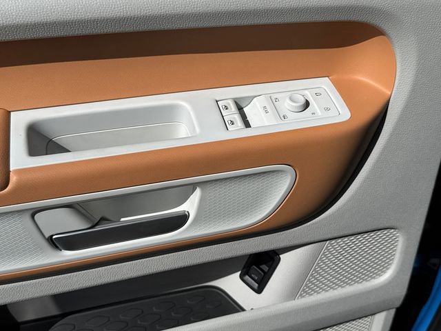 New 2025 Volkswagen ID. Buzz Pro S Plus image 41