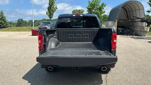 New 2026 RAM 1500 Laramie AWD/4WD image 17