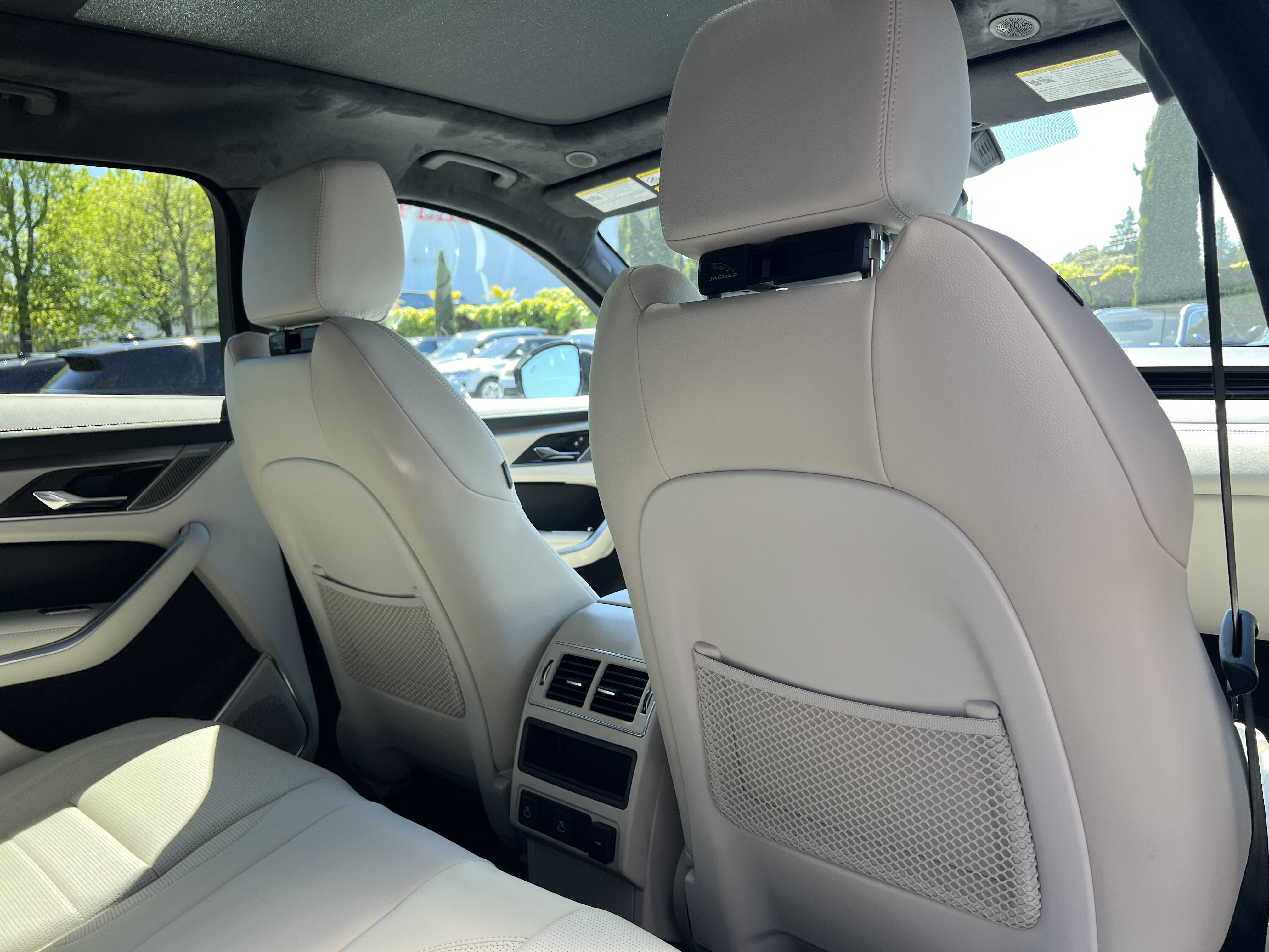 New 2025 Jaguar F-PACE R-Dynamic S AWD/4WD image 13