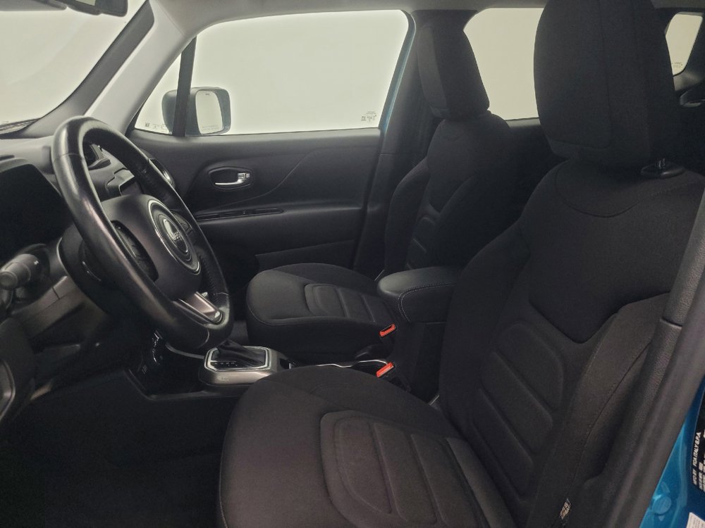 Used 2022 Jeep Renegade Latitude w/ Convenience Group AWD/4WD image 17