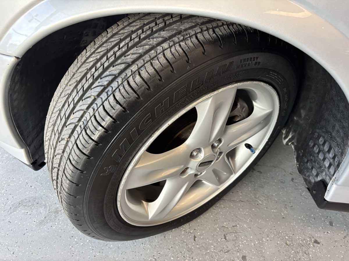 Used 2000 Lincoln LS image 28