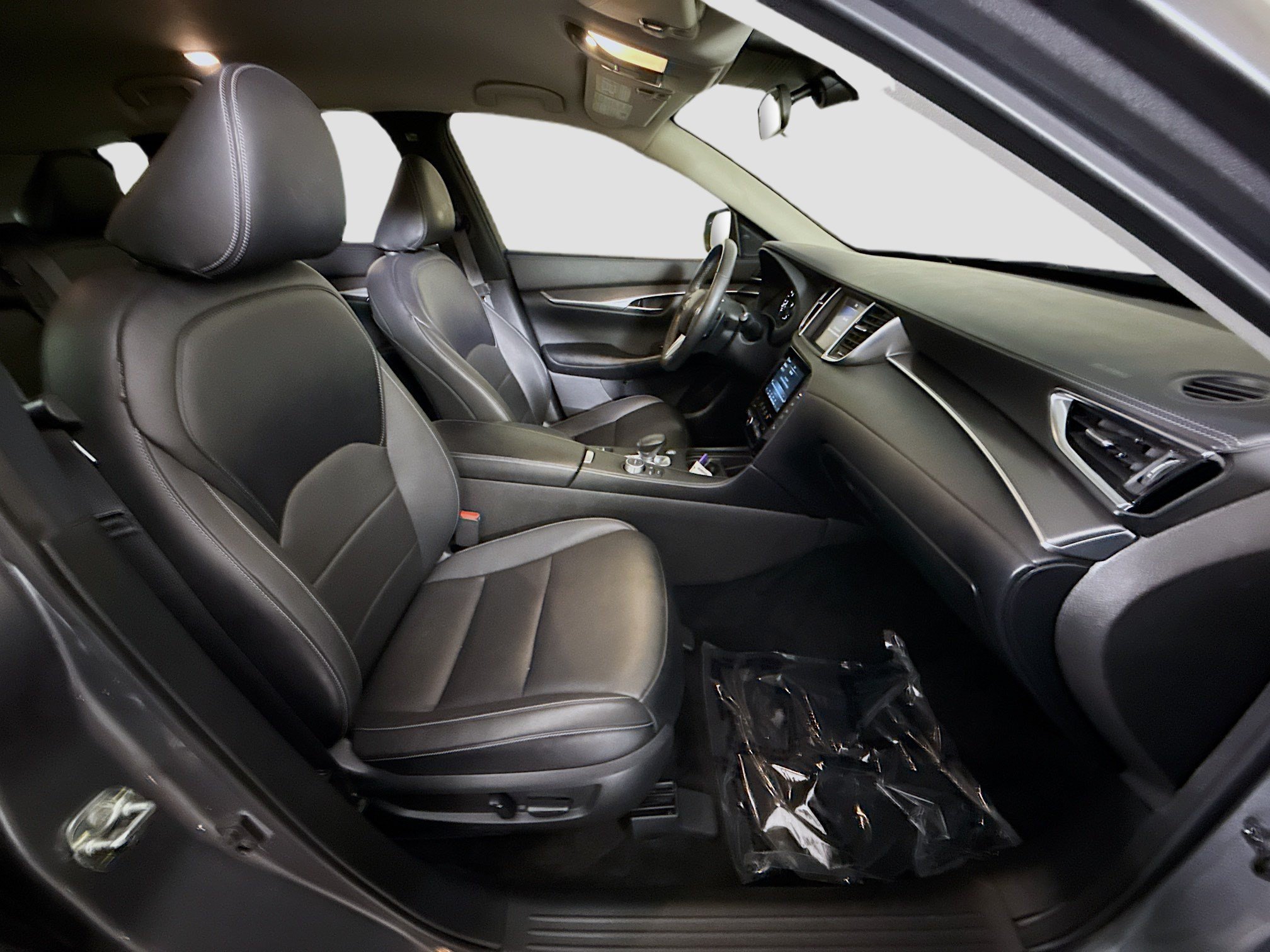 Used 2021 INFINITI QX50 Pure AWD/4WD image 29