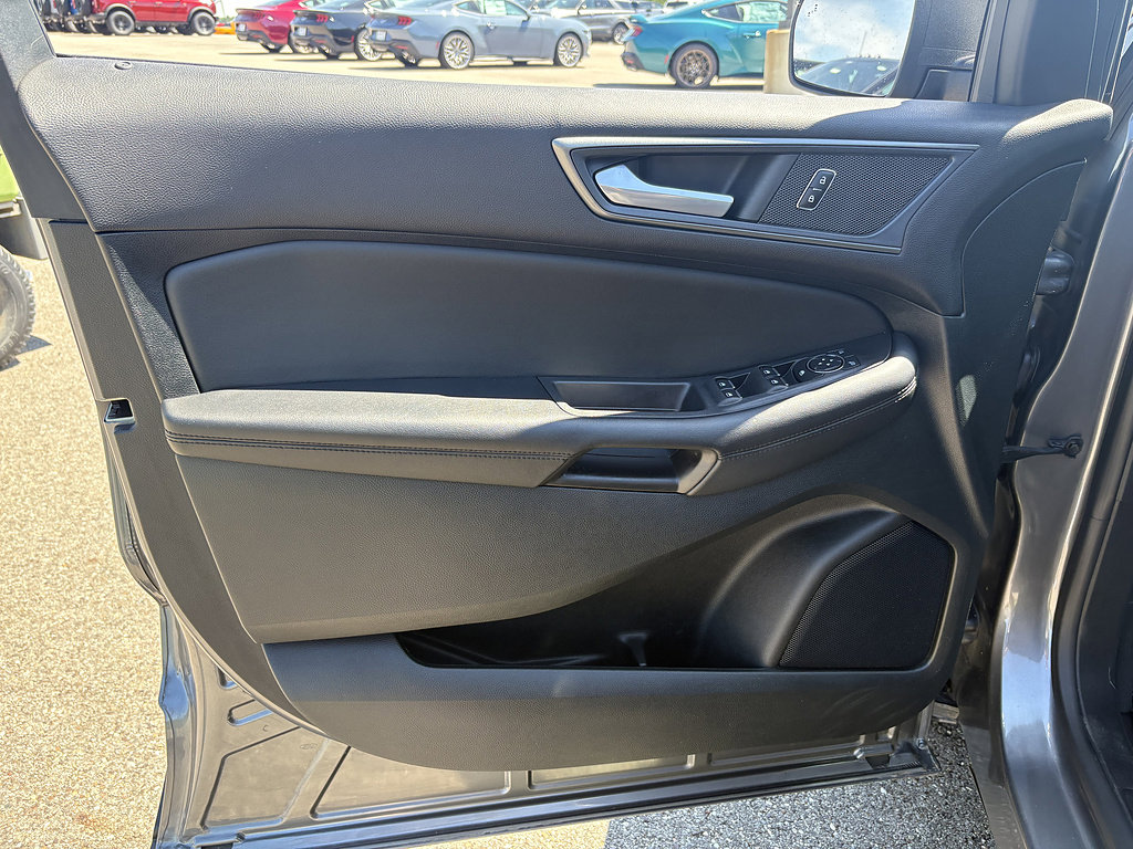 Used 2022 Ford Edge SE AWD/4WD image 28