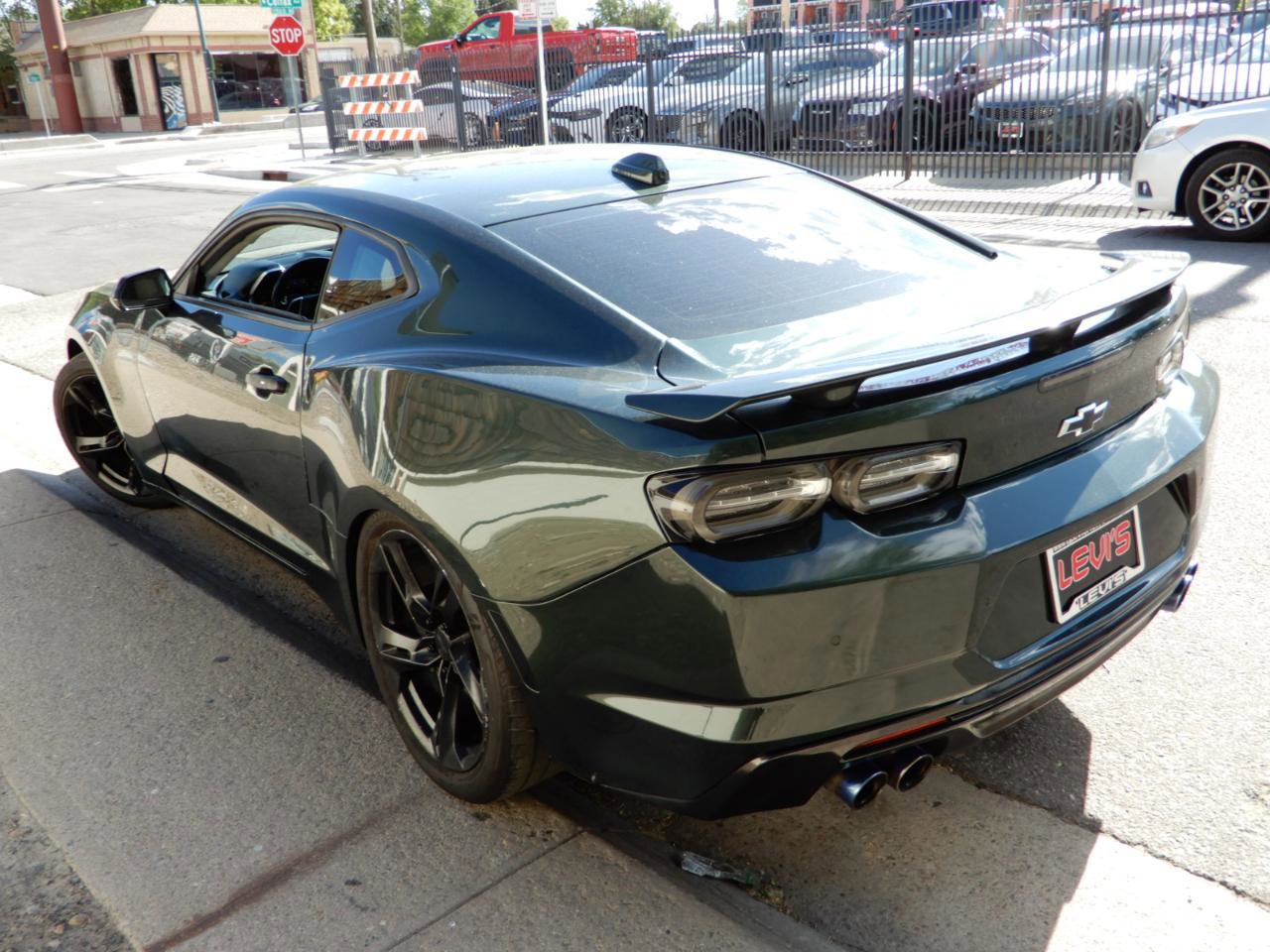 Used 2020 Chevrolet Camaro SS RWD image 7