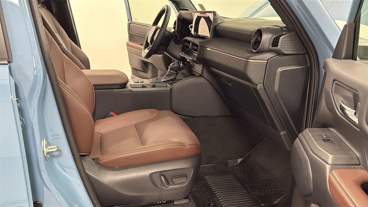 Used 2025 Toyota Land Cruiser image 18