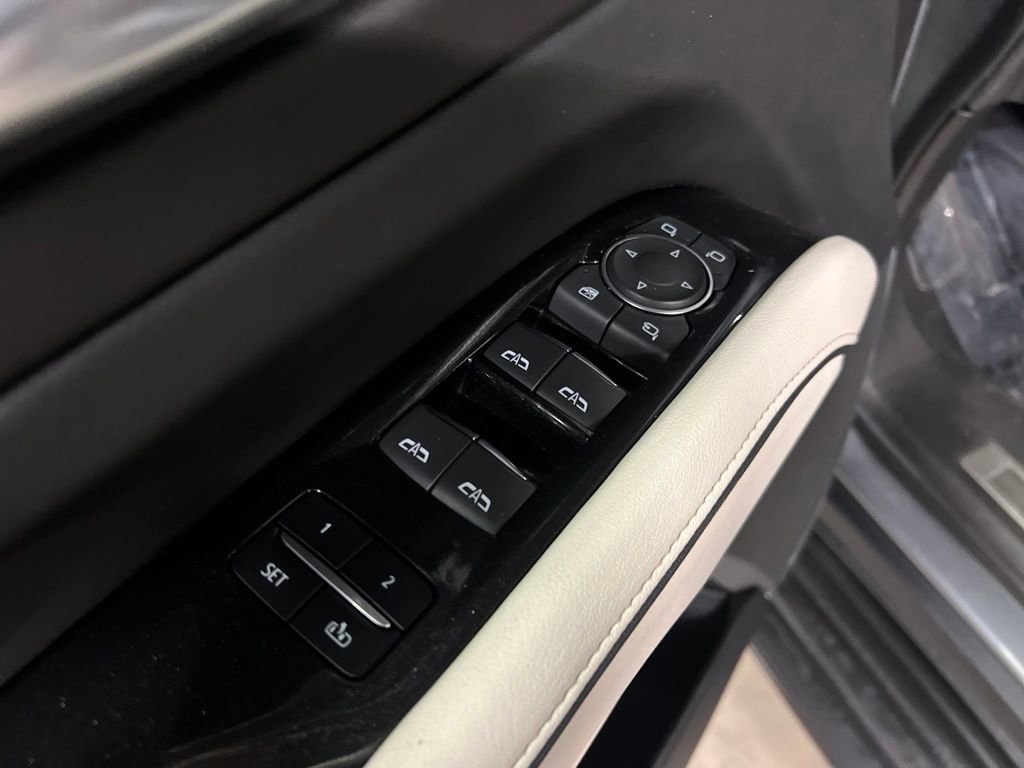 Certified 2021 Cadillac Escalade Sport w/ Driver Assist Tech Package image 16