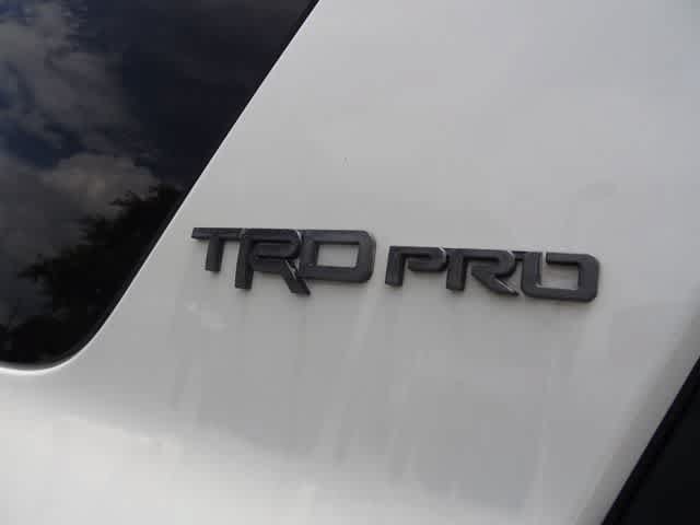 Used 2020 Toyota 4Runner TRD Off-Road Premium w/ Moonroof Package AWD/4WD image 17