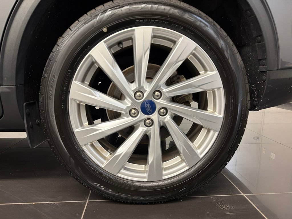 Used 2022 Ford Escape Titanium w/ Titanium Elite Package AWD/4WD image 7