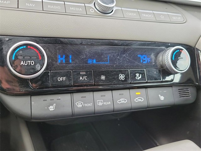 Used 2025 Hyundai Elantra SEL image 23