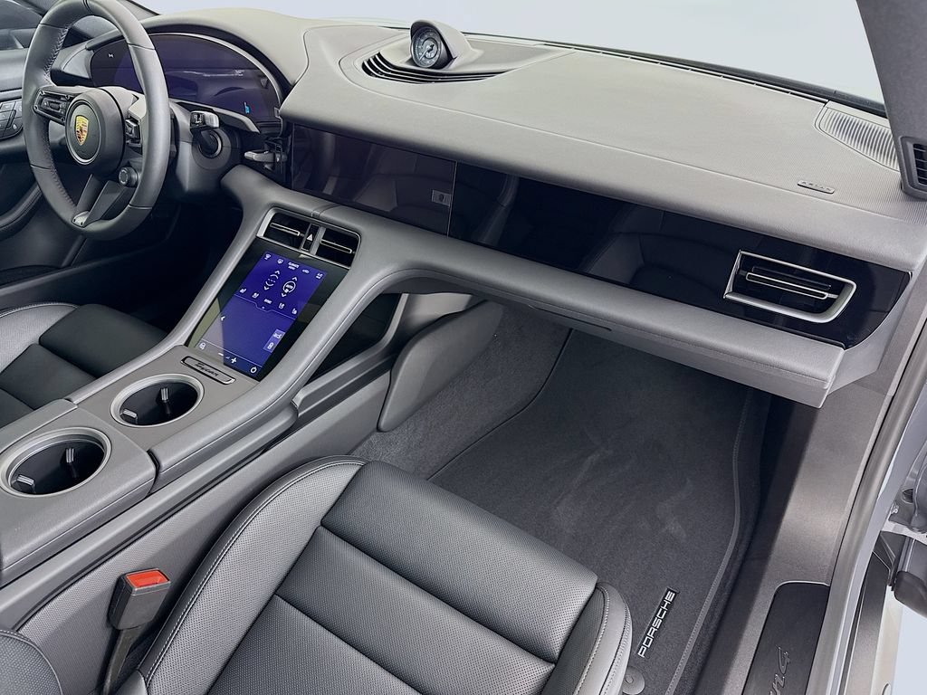 New 2026 Porsche Taycan AWD/4WD image 31
