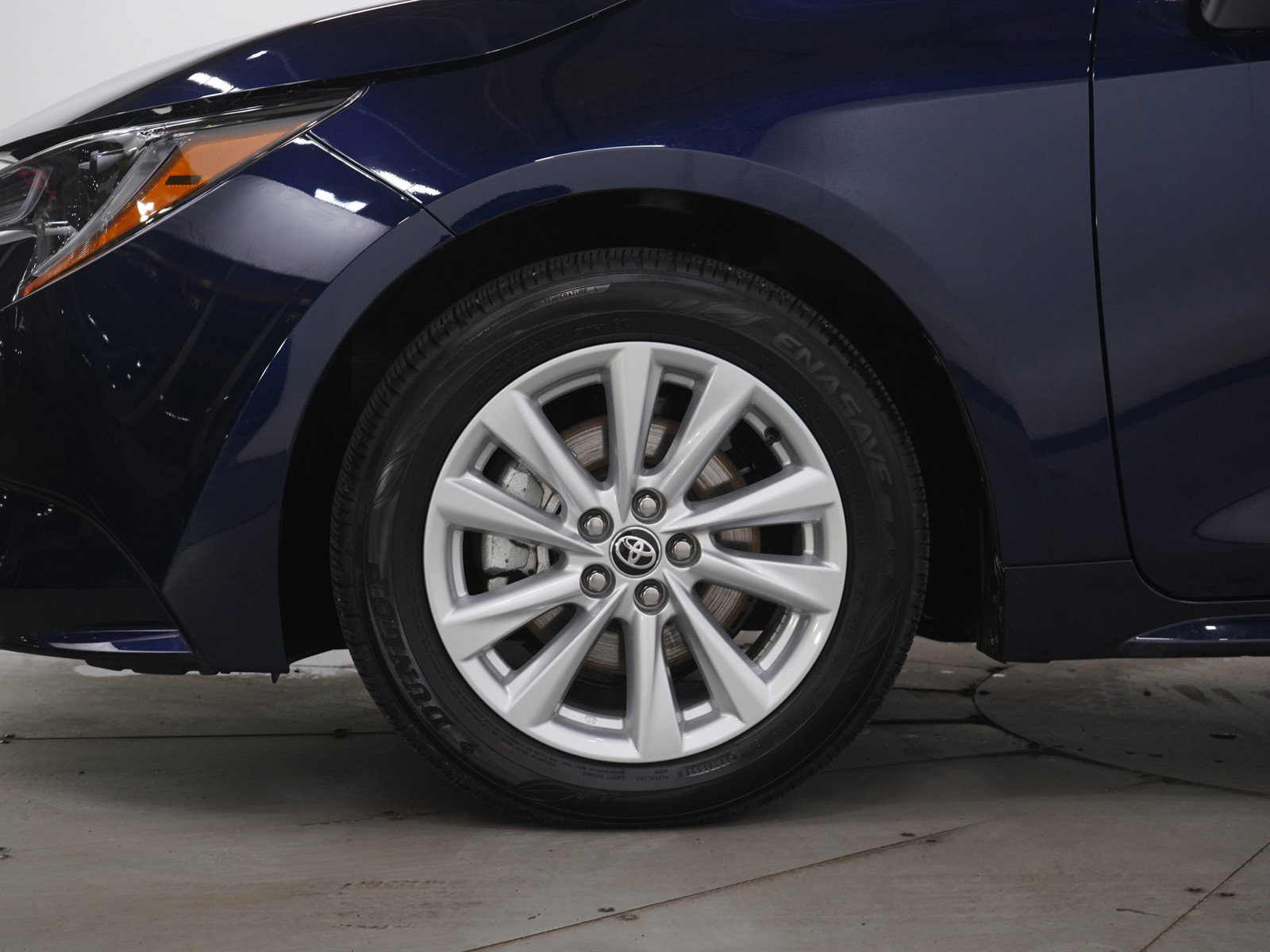 Used 2025 Toyota Corolla LE w/ LE Premium Package image 28