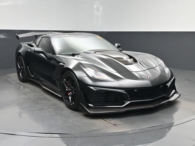 Used 2019 Chevrolet Corvette ZR1 RWD image 8
