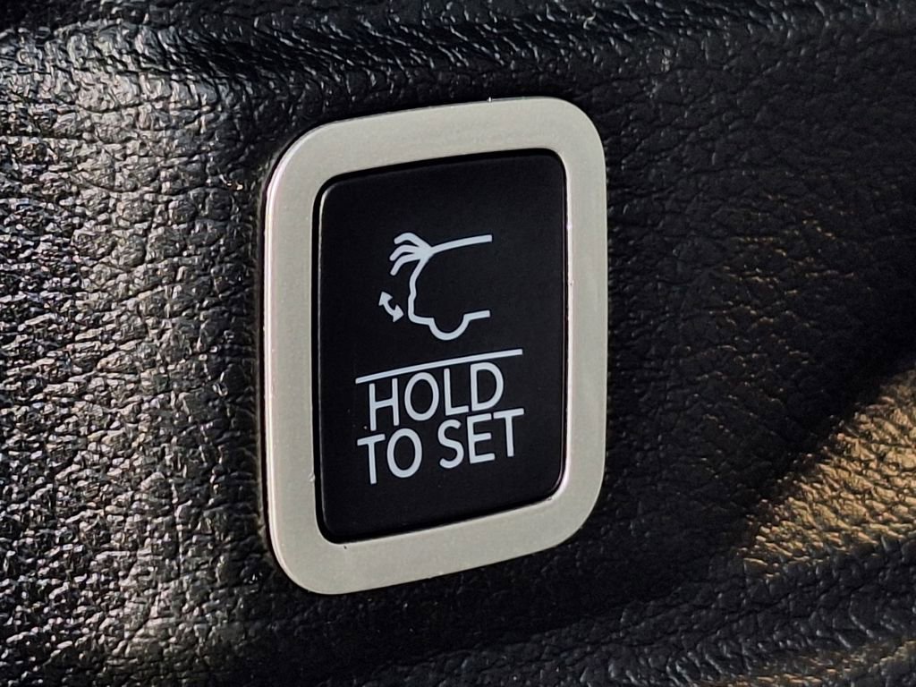 Used 2021 Jeep Grand Cherokee L Limited w/ Trailer Tow Group (B) image 32