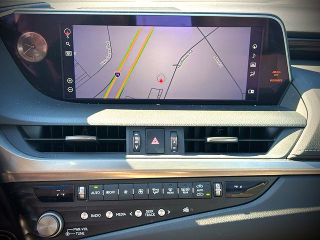 Used 2021 Lexus ES 350 Ultra Luxury w/ Accessory Package FWD image 25