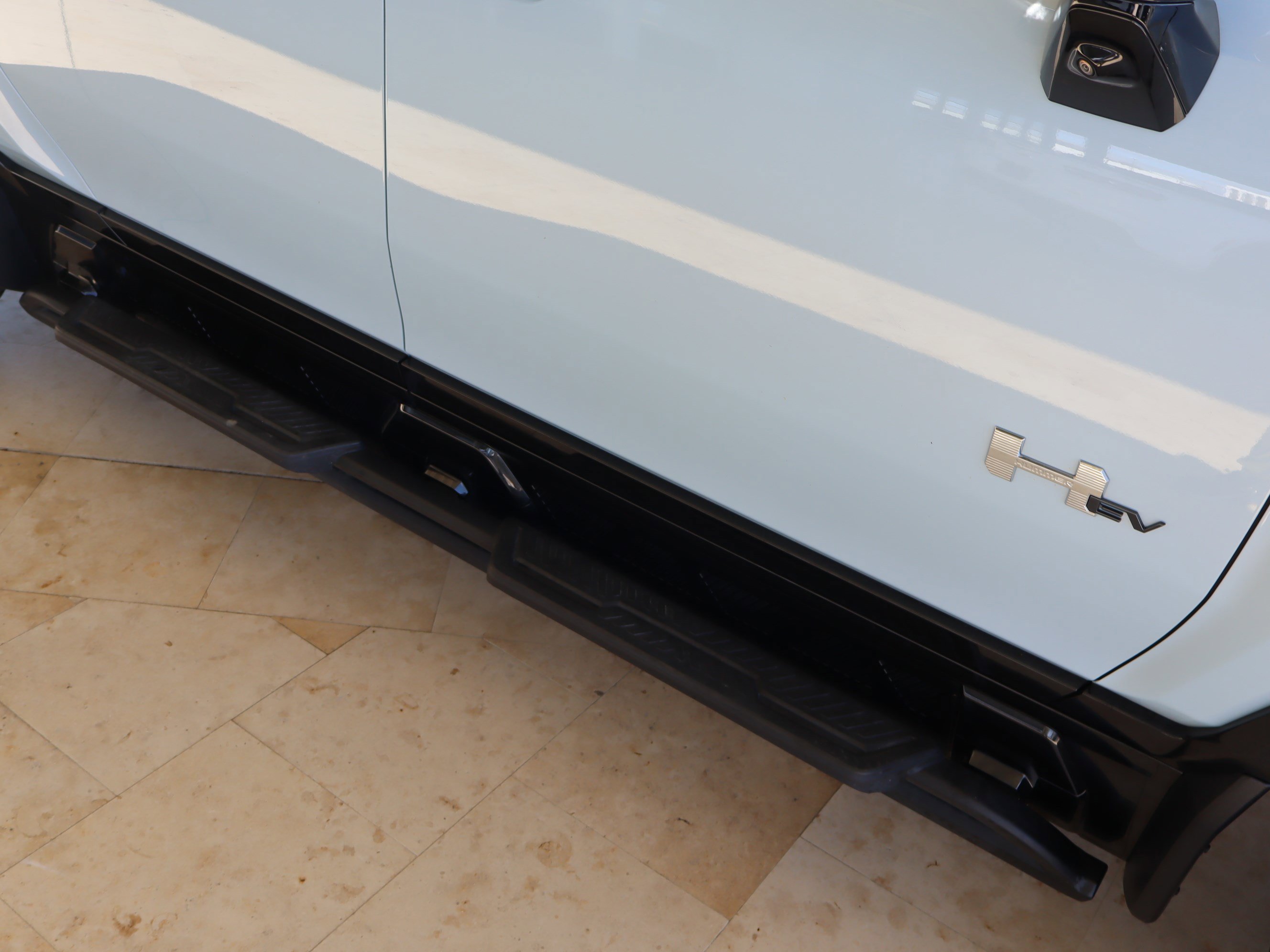 Certified 2024 GMC Hummer EV 3X w/ Extreme Off-Road Package image 12