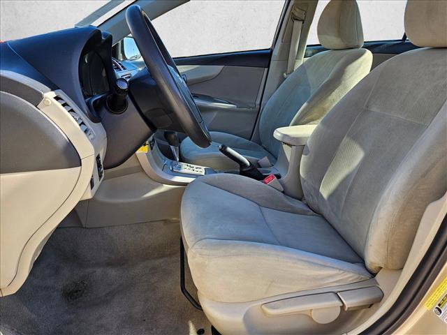 Used 2012 Toyota Corolla LE image 16