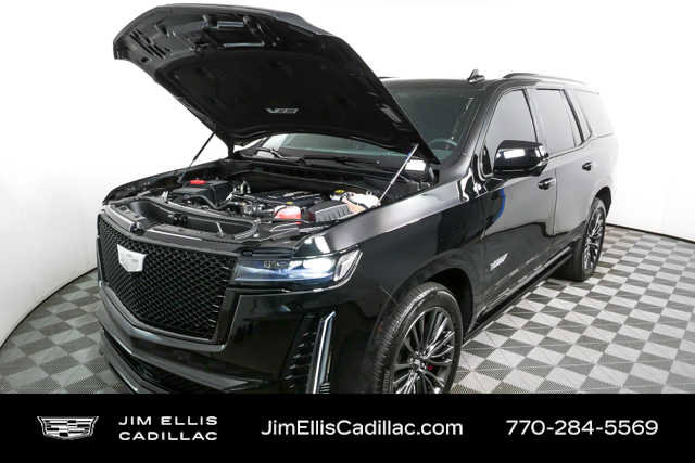 Used 2024 Cadillac Escalade V w/ Heavy-Duty Trailer Package image 34