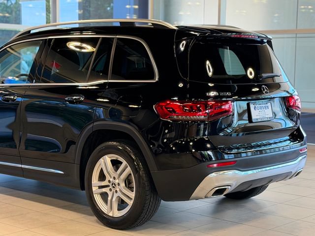 Used 2023 Mercedes-Benz GLB 250 4MATIC w/ Premium Package image 13