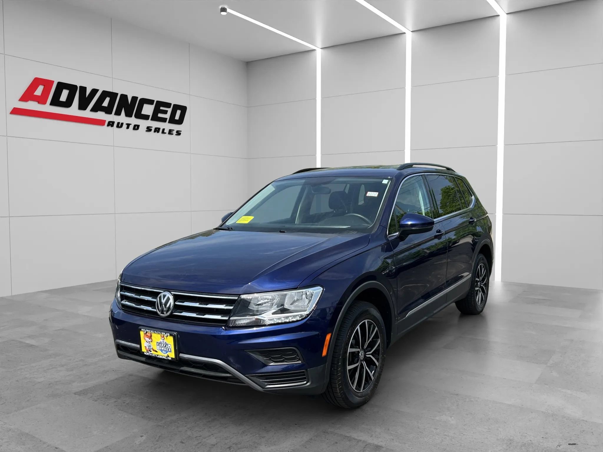 Used 2021 Volkswagen Tiguan SE image 3