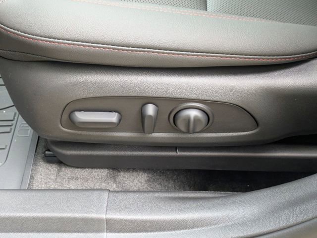 New 2026 Chevrolet Trax RS w/ Sunroof Package FWD image 11
