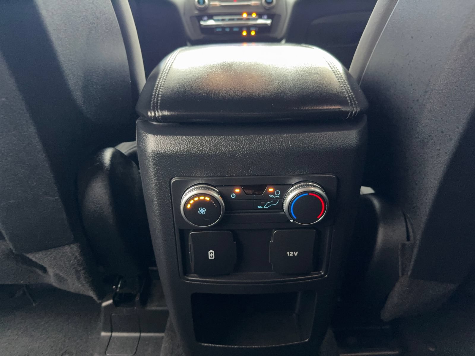 Used 2020 Ford Explorer XLT AWD/4WD image 37