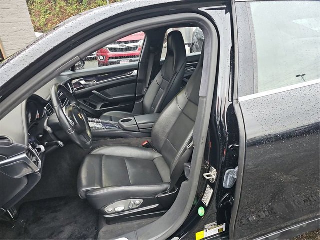 Used 2014 Porsche Panamera 4S Executive image 9