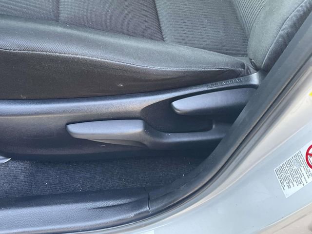 Used 2017 Toyota RAV4 LE image 17