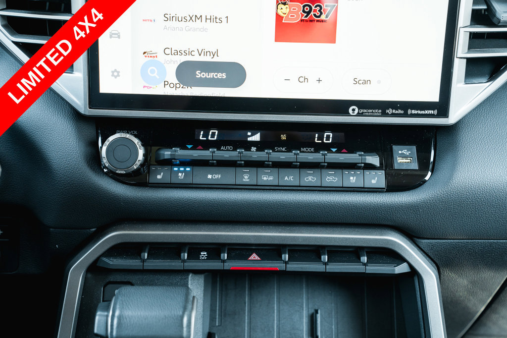 Used 2024 Toyota Tundra Limited AWD/4WD image 22